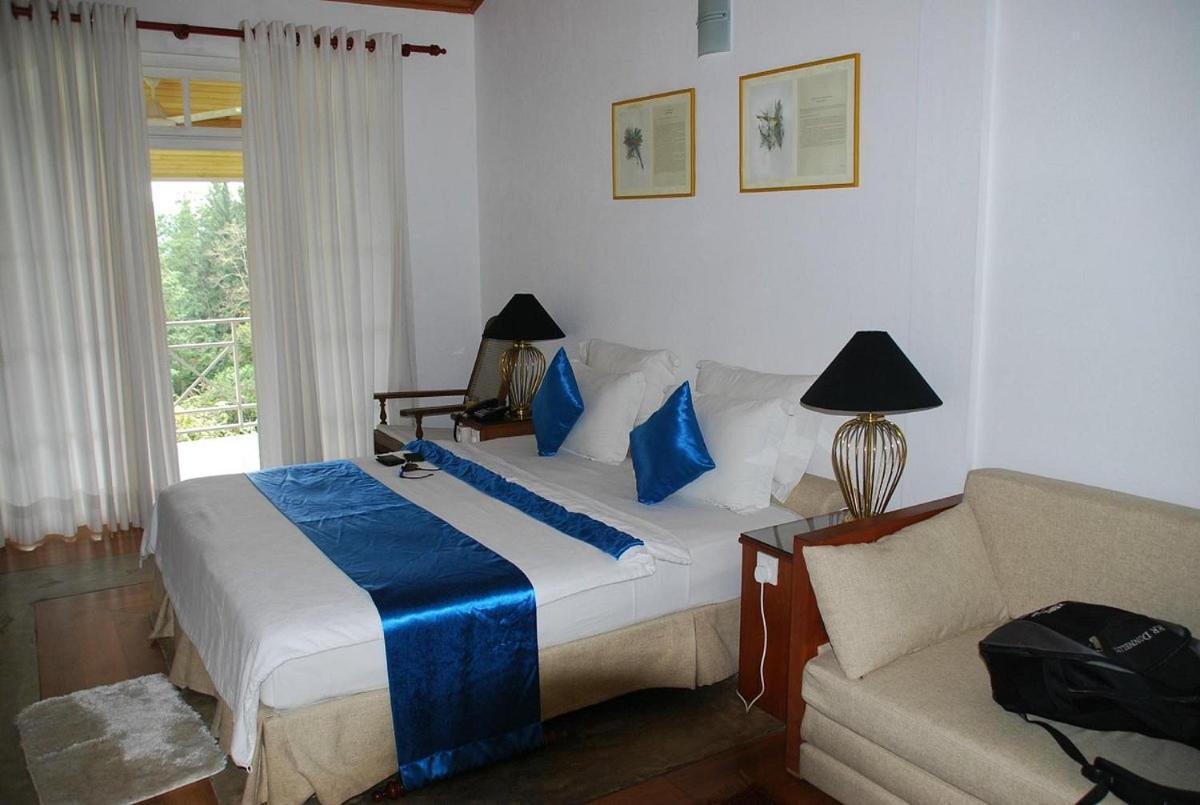 Forest Edge Hotel Ginigathena Exterior foto